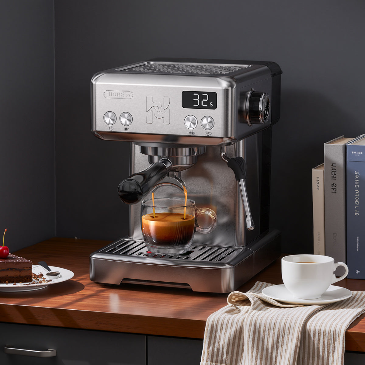 Machine à expresso semi-automatique HiBREW H10 | Pompe 15 bars | Réservoir 1,8 L | Température réglable